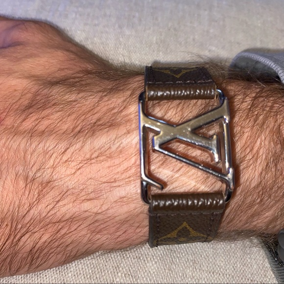 Louis Vuitton Hockenheim monogram Eclipse Bracelet - Picture 9 of 16